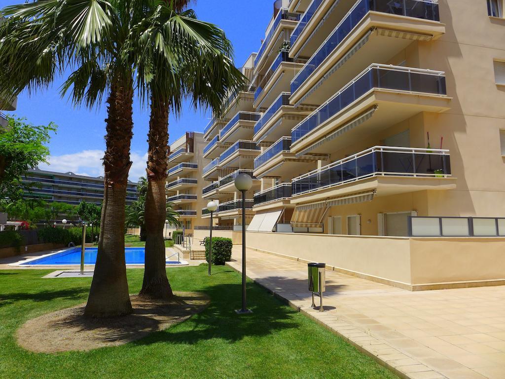 Rentalmar Ventura Village Салоу Экстерьер фото