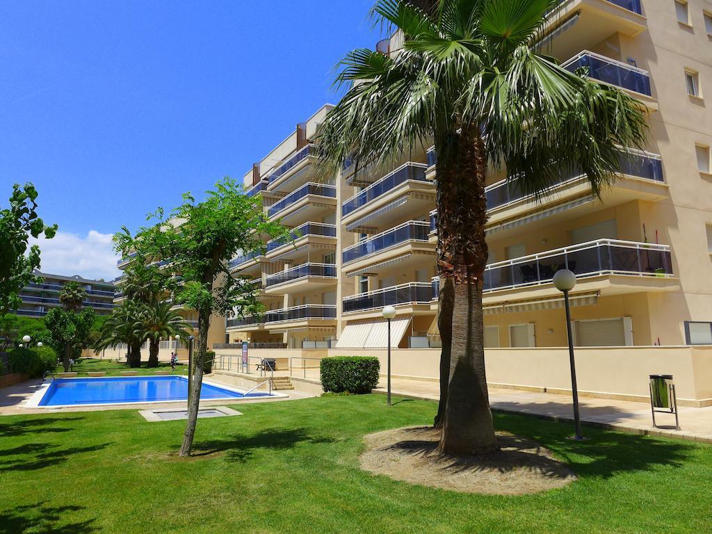 Rentalmar Ventura Village Салоу Экстерьер фото