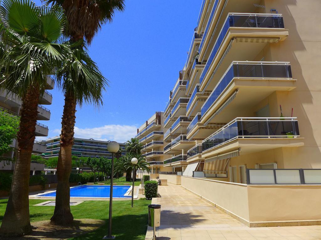 Rentalmar Ventura Village Салоу Экстерьер фото