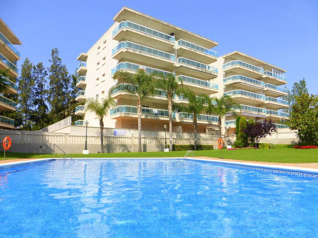 Rentalmar Ventura Village Салоу Экстерьер фото